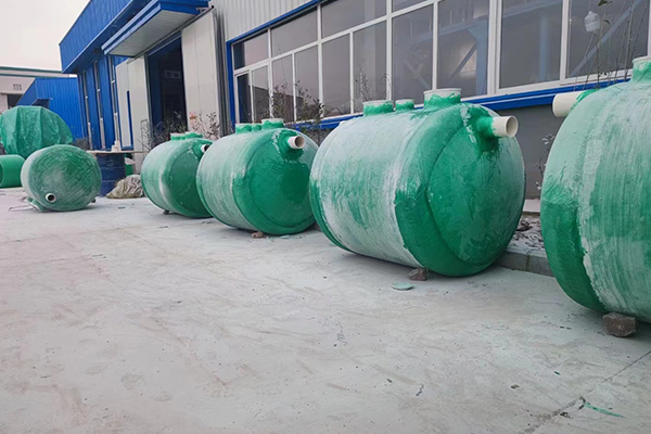 玻璃鋼化糞池在維護(hù)的時(shí)候都要注意些什么 玻璃鋼化糞池在維護(hù)的時(shí)候都要注意些什么